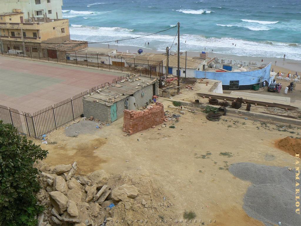 AIN EL TURK 2009 LA PLAGE (201).jpg